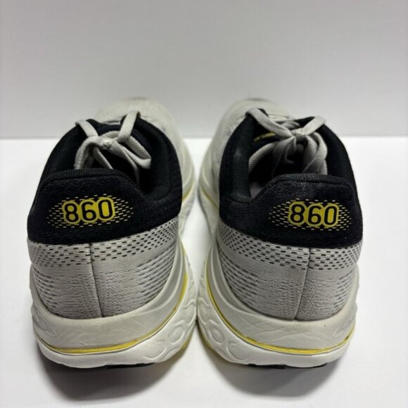 Athletic_Shoes